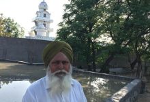 Hindus and Sikhs Help Build a Mosque in India